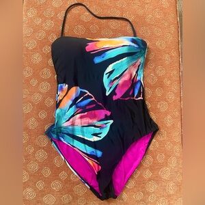 La Blanca one-piece Swimsuit Size 8